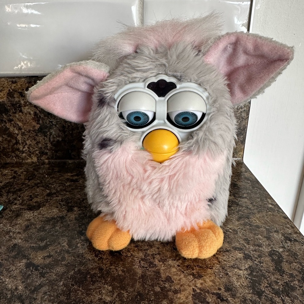 Furby Original 1998 generation